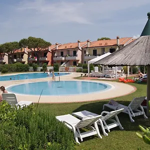 In Portosole E Tamerici Con Piscina-cavallino Treporti Apartament
